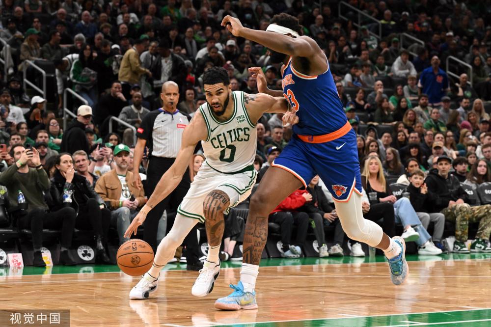 纵观全场比 纵观全场比